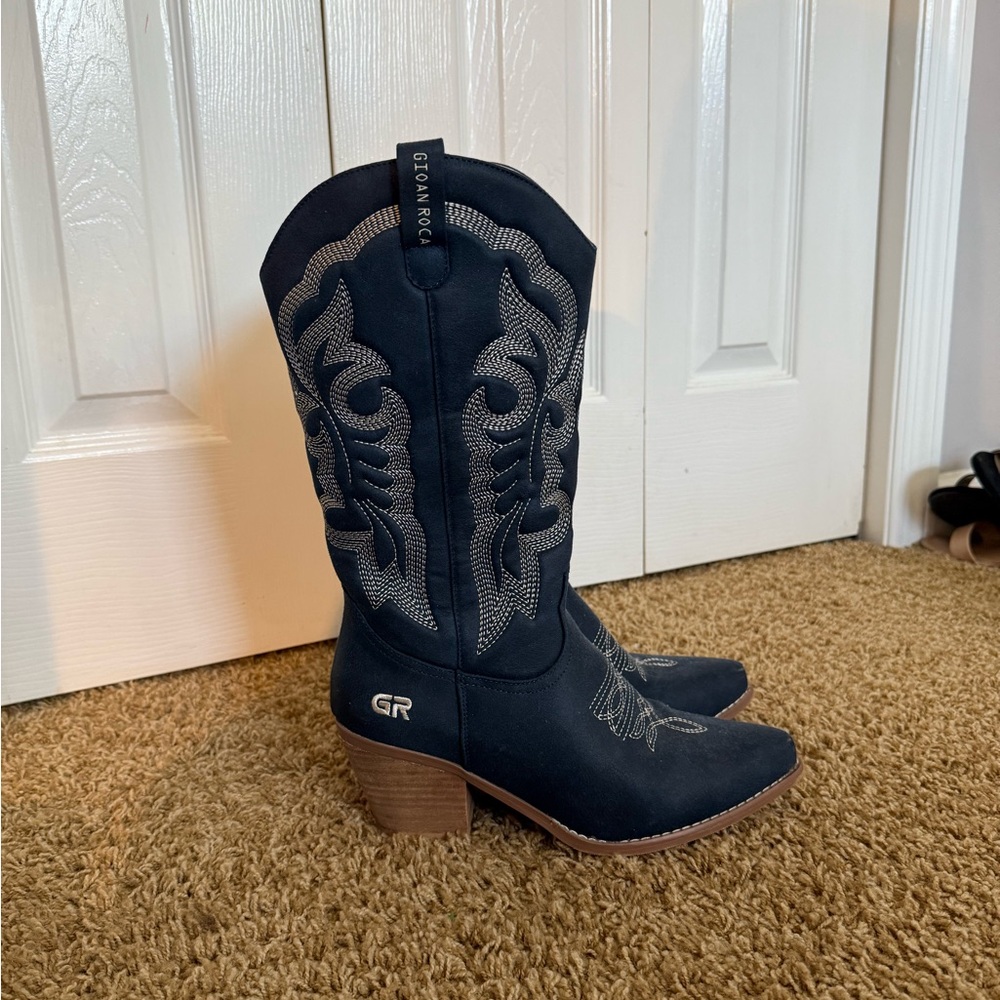 White and Blue Heeled Boots with Classic Design